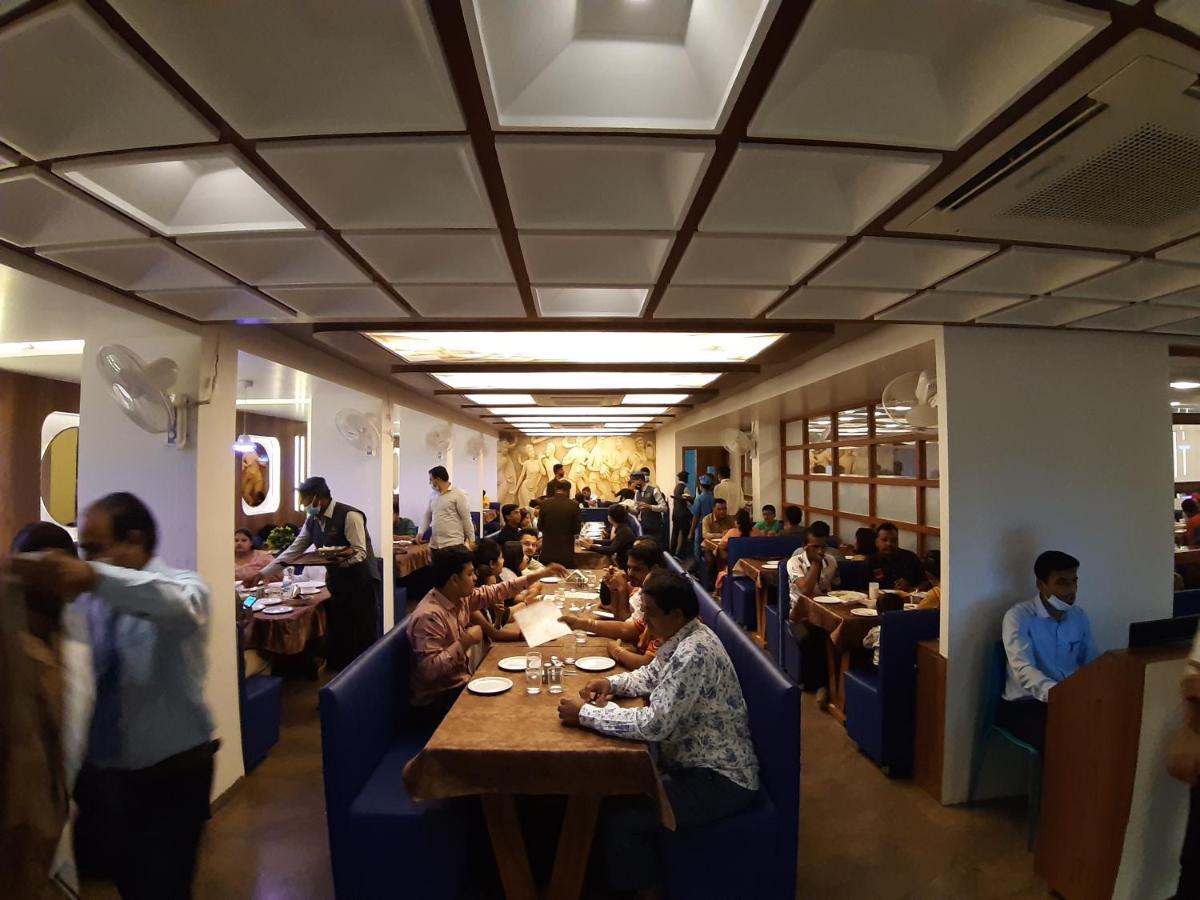 Hotel The Grand Piano - Best Business Hotel In Patan Екстериор снимка