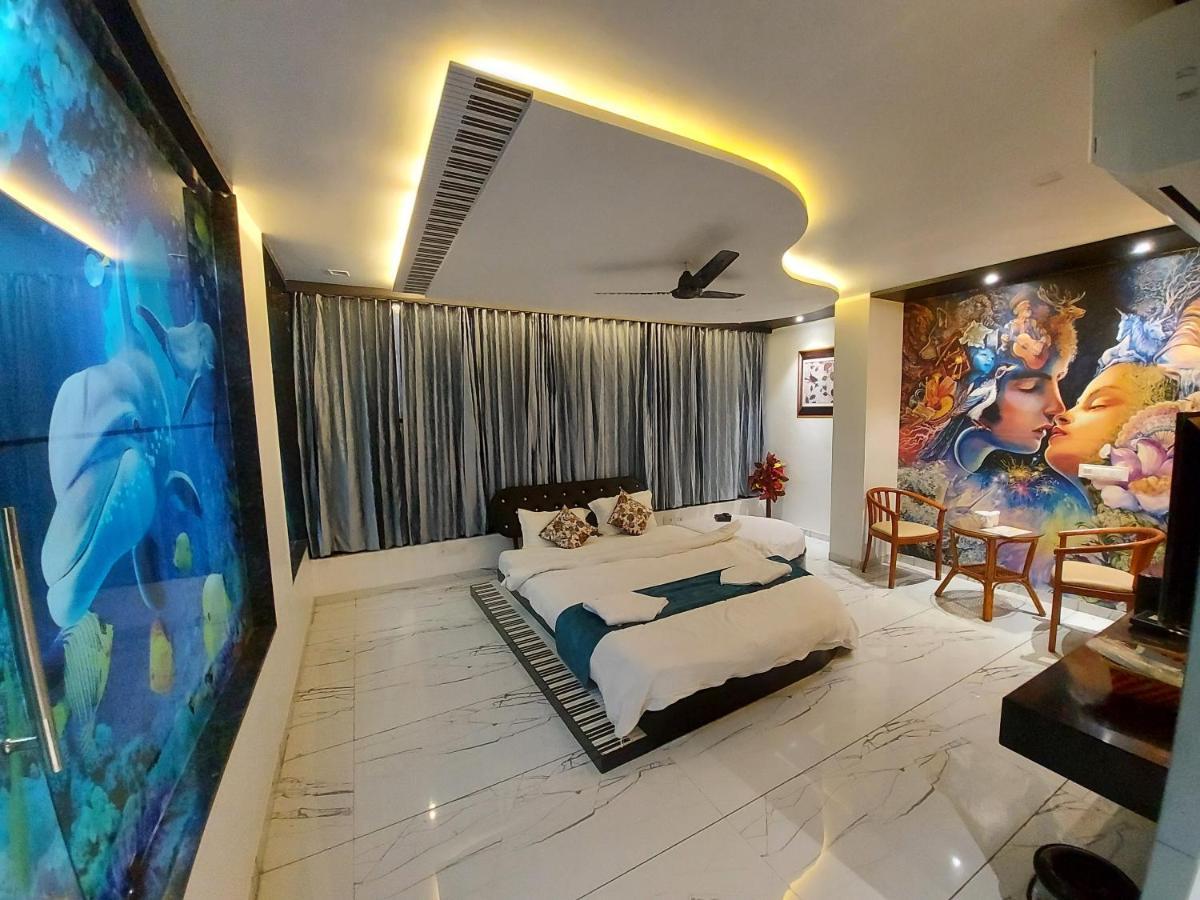 Hotel The Grand Piano - Best Business Hotel In Patan Екстериор снимка